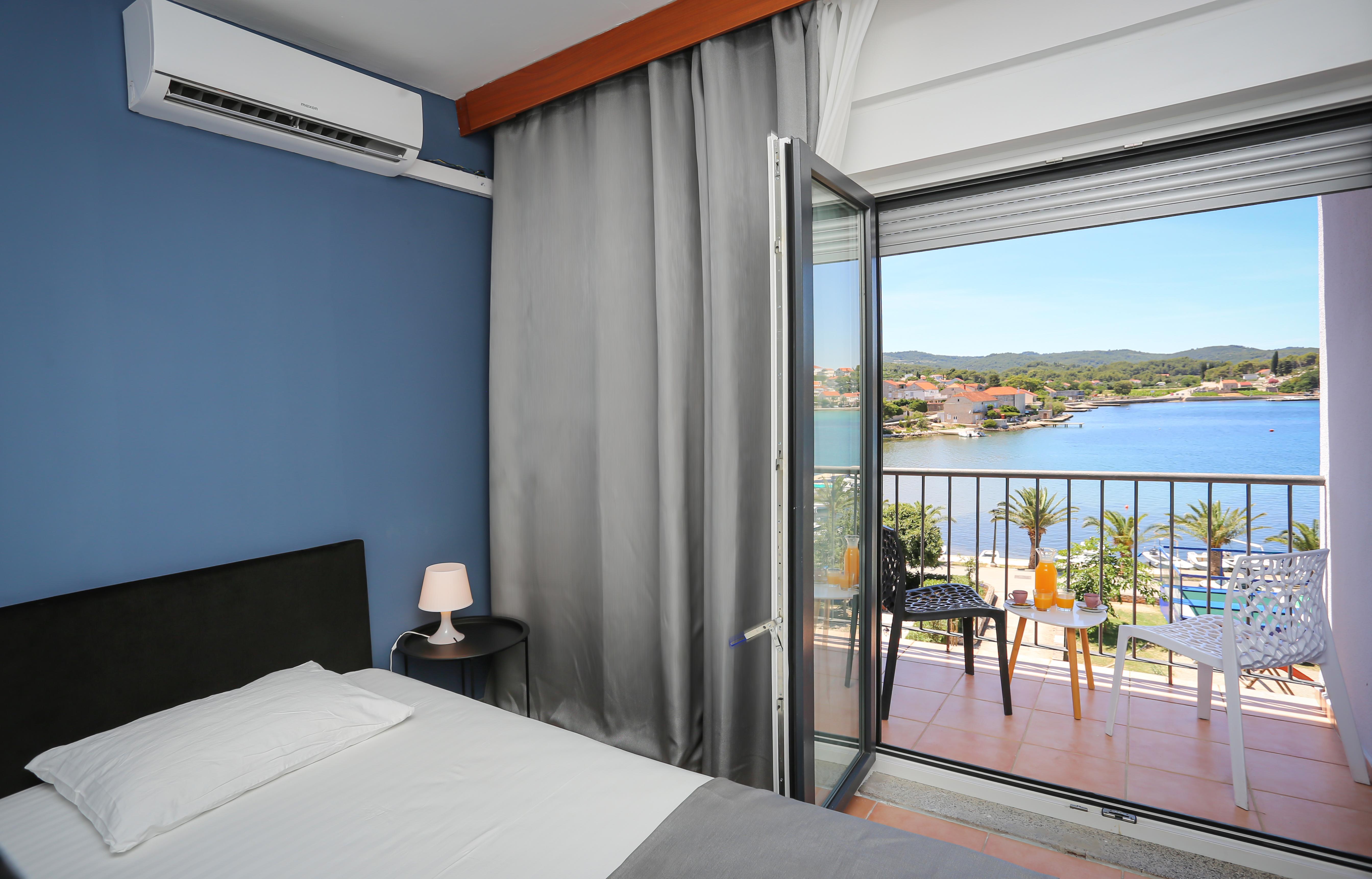 Hotel Lumbarda Exteriér fotografie